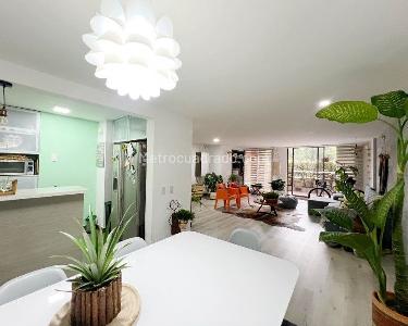 Apartamento de 3 alcobas en venta en El Diamante No. 2, Medellín, 184 m² · foto 2 de 11