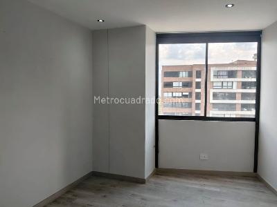Apartamento de 3 alcobas en arriendo en El Poblado, Medellín, 148 m² · foto 13 de 18