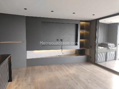 Apartamento de 3 alcobas en arriendo en El Poblado, Medellín, 148 m² · foto 3 de 18