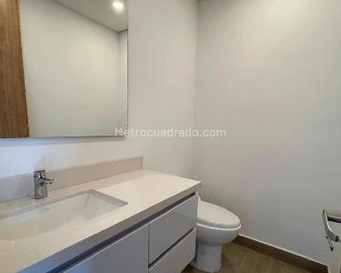 Apartamento de 1 alcoba en arriendo en El Poblado, Medellín, 65 m² · foto 11 de 12