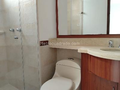 Apartamento de 3 alcobas en arriendo en Castropol, Medellín, 95 m² · foto 17 de 18