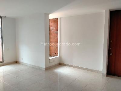 Apartamento de 3 alcobas en arriendo en Castropol, Medellín, 95 m² · foto 2 de 18