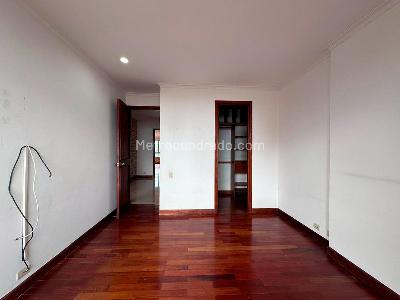 Apartamento de 3 alcobas en venta en El Poblado, Medellín, 316 m² · foto 13 de 17
