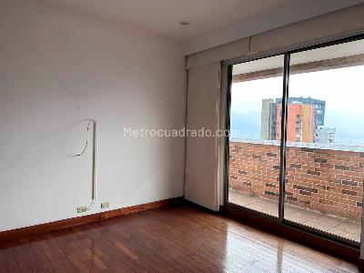 Apartamento de 3 alcobas en venta en El Poblado, Medellín, 316 m² · foto 15 de 17
