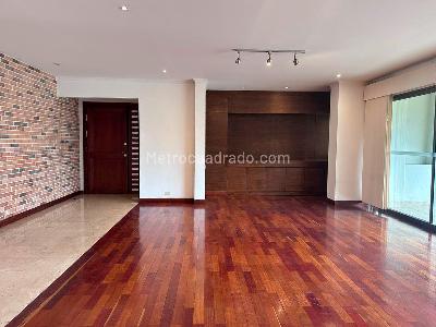 Apartamento de 3 alcobas en venta en El Poblado, Medellín, 316 m² · foto 2 de 17