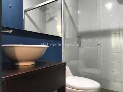 Apartamento de 2 alcobas en venta en El Poblado, Medellín, 72 m² · foto 14 de 15