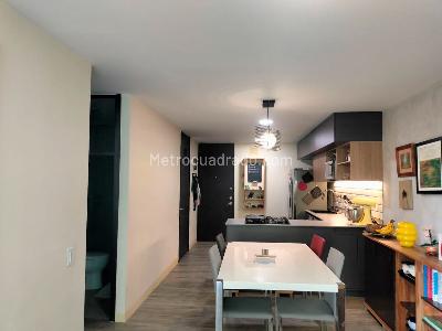 Apartamento de 2 alcobas en venta en El Poblado, Medellín, 72 m² · foto 4 de 15