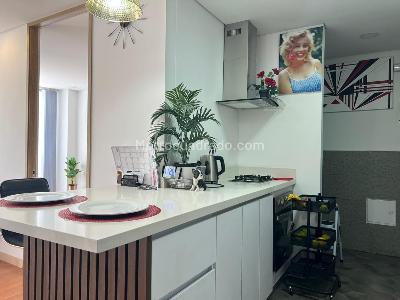 Apartamento en venta en El Poblado, Medellín · foto 5 de 14
