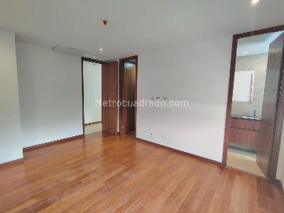 Apartamento de 3 alcobas en arriendo en El Poblado, Medellín, 161 m² · foto 11 de 18