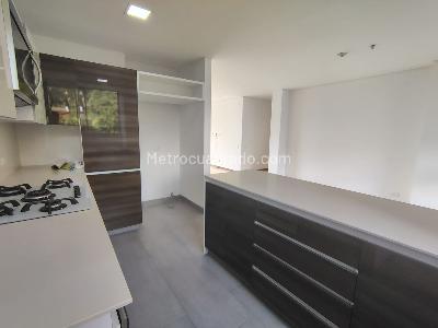 Apartamento de 3 alcobas en arriendo en El Poblado, Medellín, 161 m² · foto 7 de 18
