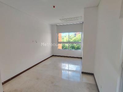 Apartamento de 3 alcobas en arriendo en El Poblado, Medellín, 161 m² · foto 8 de 18