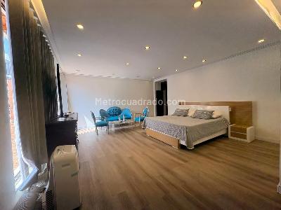 Apartamento de 3 alcobas en arriendo en El Poblado, Medellín, 258 m² · foto 12 de 18