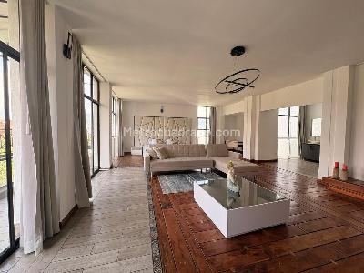 Apartamento de 3 alcobas en venta en El Poblado, Medellín, 258 m² · foto 10 de 18