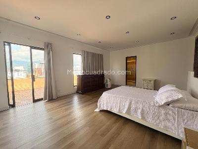 Apartamento de 3 alcobas en venta en El Poblado, Medellín, 258 m² · foto 15 de 18