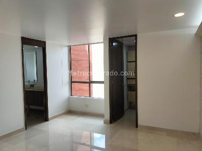 Apartamento de 3 alcobas en arriendo en Santa María De Los Ángeles, Medellín, 146 m² · foto 10 de 18