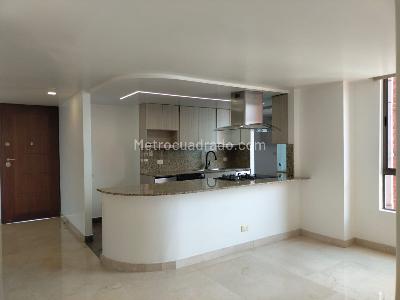 Apartamento de 3 alcobas en arriendo en Santa María De Los Ángeles, Medellín, 146 m² · foto 5 de 18