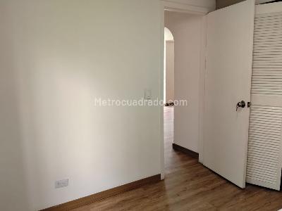Apartamento de 3 alcobas en arriendo en La Florida, Medellín, 107 m² · foto 14 de 19