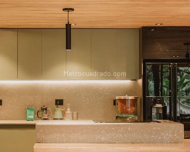 Apartamento de 1 alcoba en venta en El Poblado, Medellín, 136 m² · foto 10 de 14
