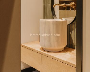 Apartamento de 1 alcoba en venta en El Poblado, Medellín, 136 m² · foto 13 de 14