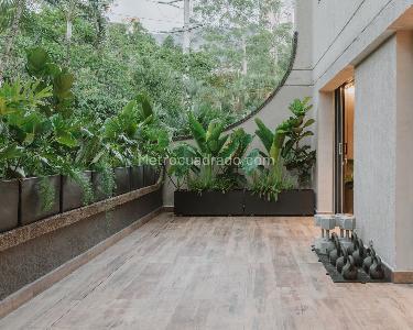 Apartamento de 1 alcoba en venta en El Poblado, Medellín, 136 m² · foto 14 de 14