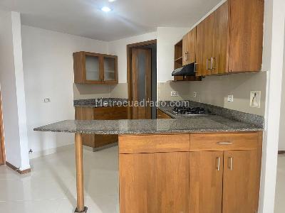 Apartamento de 3 alcobas en venta en Sabaneta, Sabaneta, 98 m² · foto 5 de 18