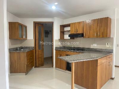 Apartamento de 3 alcobas en venta en Sabaneta, Sabaneta, 98 m² · foto 6 de 18