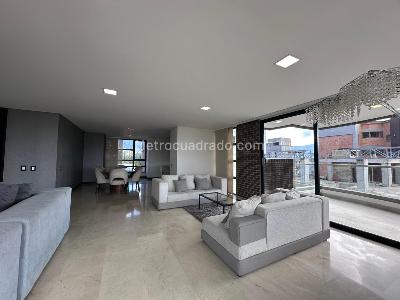 Apartamento en arriendo en El Poblado, Medellín · foto 3 de 17