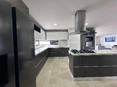 Apartamento en arriendo en El Poblado, Medellín · foto 8 de 20