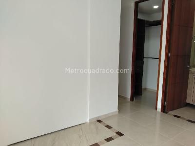 Apartamento de 3 alcobas en arriendo en El Poblado, Medellín, 88 m² · foto 10 de 18