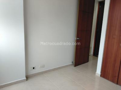 Apartamento de 3 alcobas en arriendo en El Poblado, Medellín, 88 m² · foto 13 de 18