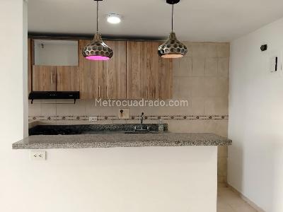 Apartamento de 3 alcobas en arriendo en El Poblado, Medellín, 88 m² · foto 4 de 18