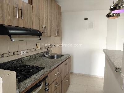Apartamento de 3 alcobas en arriendo en El Poblado, Medellín, 88 m² · foto 6 de 18
