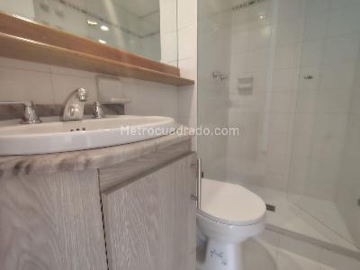 Apartamento de 2 alcobas en arriendo en El Poblado, Medellín, 65 m² · foto 14 de 14