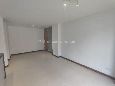 Apartamento de 2 alcobas en arriendo en El Poblado, Medellín, 65 m² · foto 3 de 14