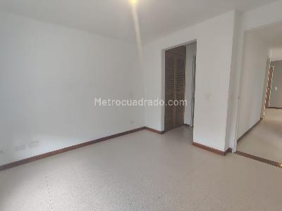 Apartamento de 2 alcobas en arriendo en El Poblado, Medellín, 65 m² · foto 7 de 14