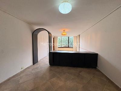 Apartamento en venta en El Poblado, Medellín · foto 2 de 14