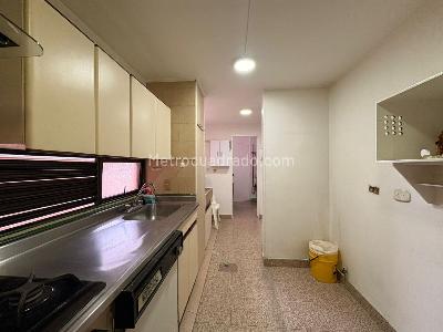 Apartamento en venta en El Poblado, Medellín · foto 6 de 14