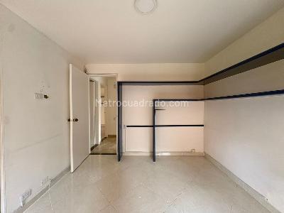 Apartamento en venta en El Poblado, Medellín · foto 8 de 14