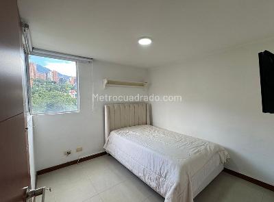 Apartamento de 3 alcobas en venta en El Poblado, Medellín, 103 m² · foto 13 de 16