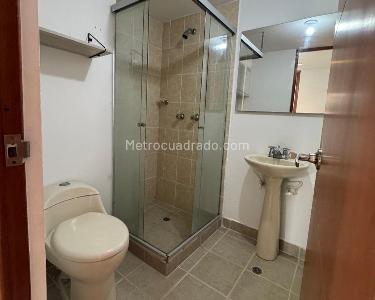 Apartamento de 3 alcobas en venta en El Poblado, Medellín, 103 m² · foto 15 de 16