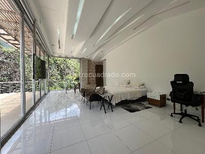 Casa de 5 alcobas en venta en El Poblado, Medellín, 1100 m² · foto 14 de 20