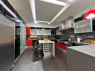 Casa de 5 alcobas en venta en El Poblado, Medellín, 1100 m² · foto 6 de 20