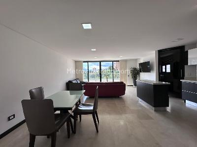 Apartamento en arriendo en El Poblado, Medellín · foto 3 de 15