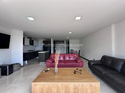 Apartamento en arriendo en El Poblado, Medellín · foto 4 de 15