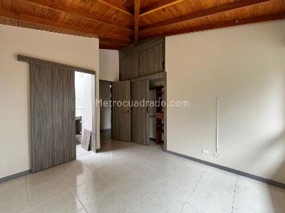 Casa de 4 alcobas en venta en Envigado, Envigado, 250 m² · foto 11 de 20