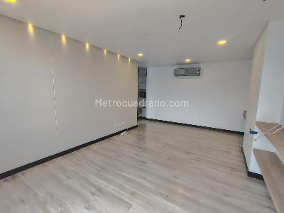 Apartamento de 2 alcobas en venta en El Poblado, Medellín, 127 m² · foto 10 de 19