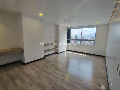 Apartamento de 2 alcobas en venta en El Poblado, Medellín, 127 m² · foto 11 de 19