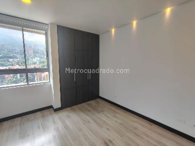 Apartamento de 2 alcobas en venta en El Poblado, Medellín, 127 m² · foto 12 de 19