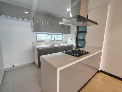 Apartamento de 2 alcobas en venta en El Poblado, Medellín, 127 m² · foto 6 de 19