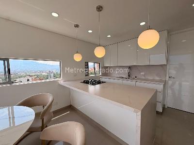 Apartamento de 3 alcobas en venta en El Poblado, Medellín, 153 m² · foto 10 de 20